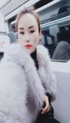 瘦小的妹子雯雯