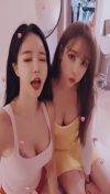 约嫩模水汪汪的粉嫩小B，抱着直接抽插