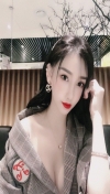 小妹胸大屁股翘被爆操，逼紧水多叫声骚