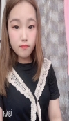 极品一线天美女，馒头粉嫩一线天