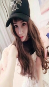 刚找了个年轻漂亮的妹子