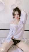 三点粉嫩臀翘胸大妹妹