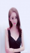 娇小萌妹模样的兼职小妹